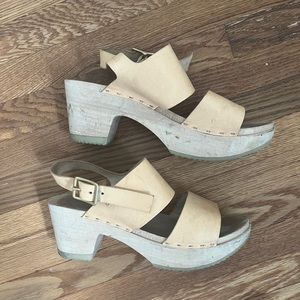 Used Zuzii Clog Sandals